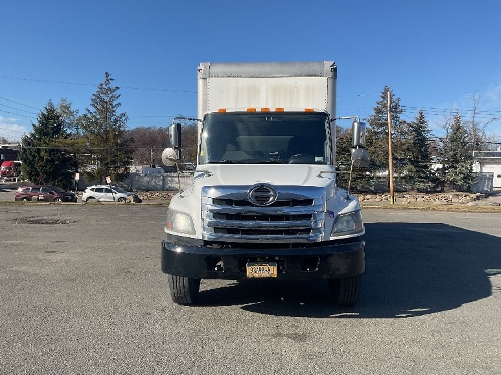 Medium Duty Box Truck-Light and Medium Duty Trucks-Hino-2018-268-Elmsford-NY-123,385\n\t\tmiles-$ 50,000 - Image 2