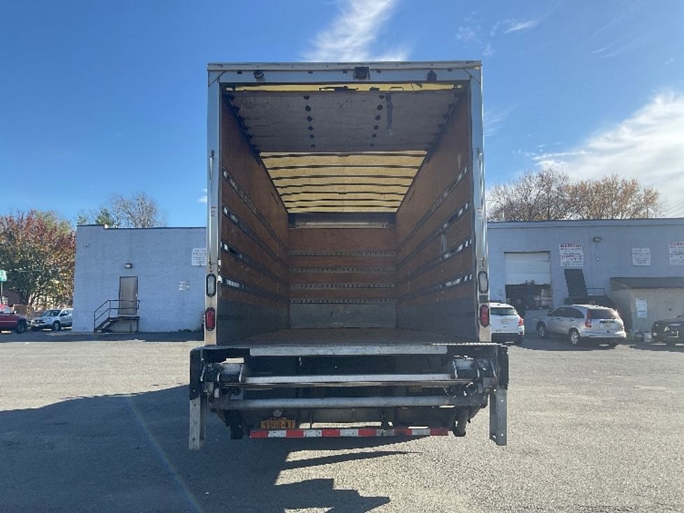 Medium Duty Box Truck-Light and Medium Duty Trucks-Hino-2018-268-Elmsford-NY-123,385\n\t\tmiles-$ 50,000 - Image 8