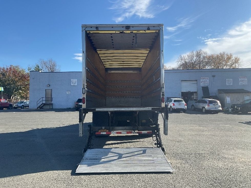 Medium Duty Box Truck-Light and Medium Duty Trucks-Hino-2018-268-Elmsford-NY-123,385\n\t\tmiles-$ 50,000 - Image 9