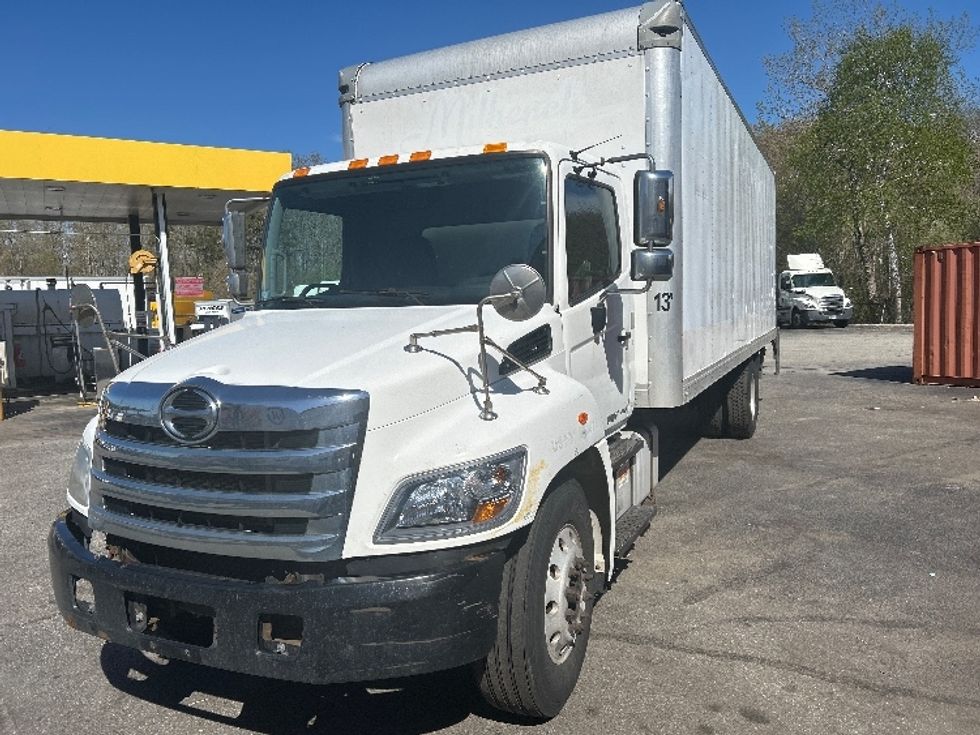 Medium Duty Box Truck-Light and Medium Duty Trucks-Hino-2018-268-Fitchburg-MA-276,621\n\t\tmiles-$ 37,500 - Image 1