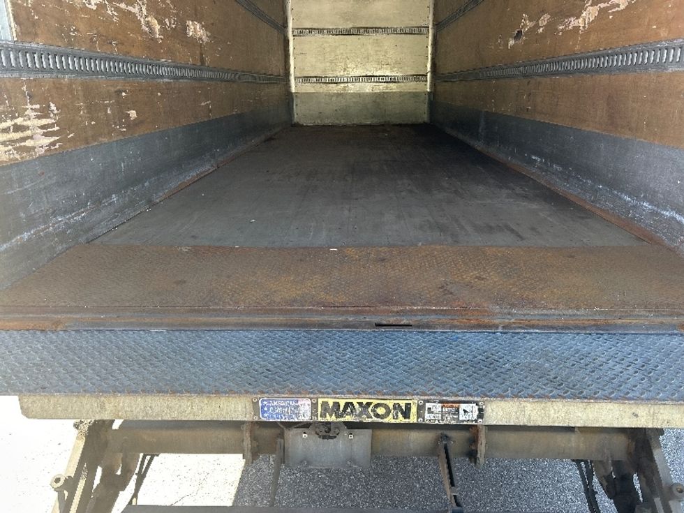 Medium Duty Box Truck-Light and Medium Duty Trucks-Hino-2018-268-Fitchburg-MA-276,621\n\t\tmiles-$ 37,500 - Image 10