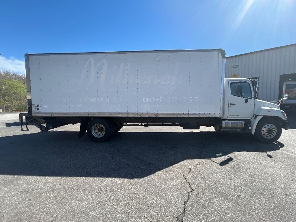 Medium Duty Box Truck-Light and Medium Duty Trucks-Hino-2018-268-Fitchburg-MA-276,621\n\t\tmiles-$ 37,500 - Image 15