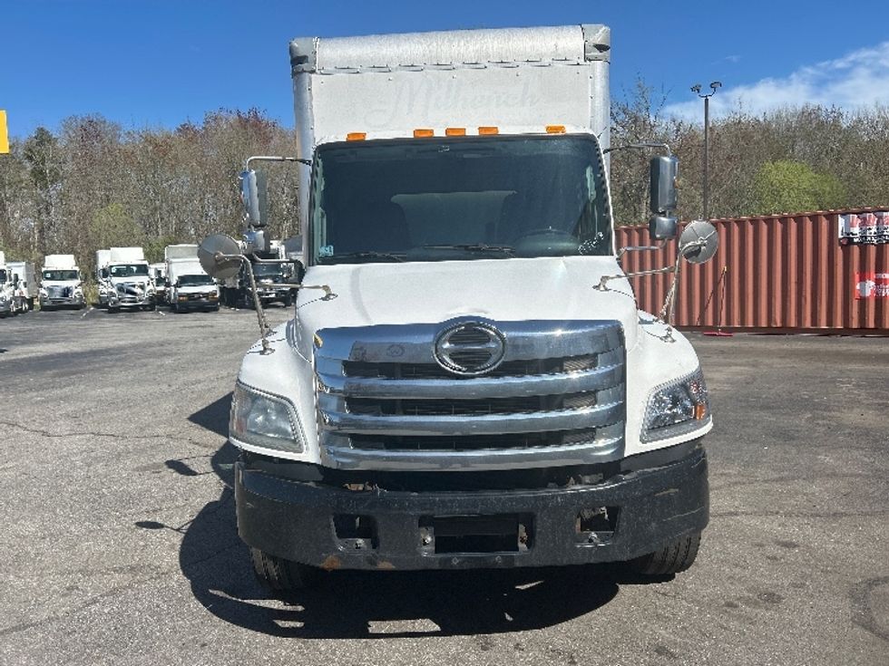 Medium Duty Box Truck-Light and Medium Duty Trucks-Hino-2018-268-Fitchburg-MA-276,621\n\t\tmiles-$ 37,500 - Image 2