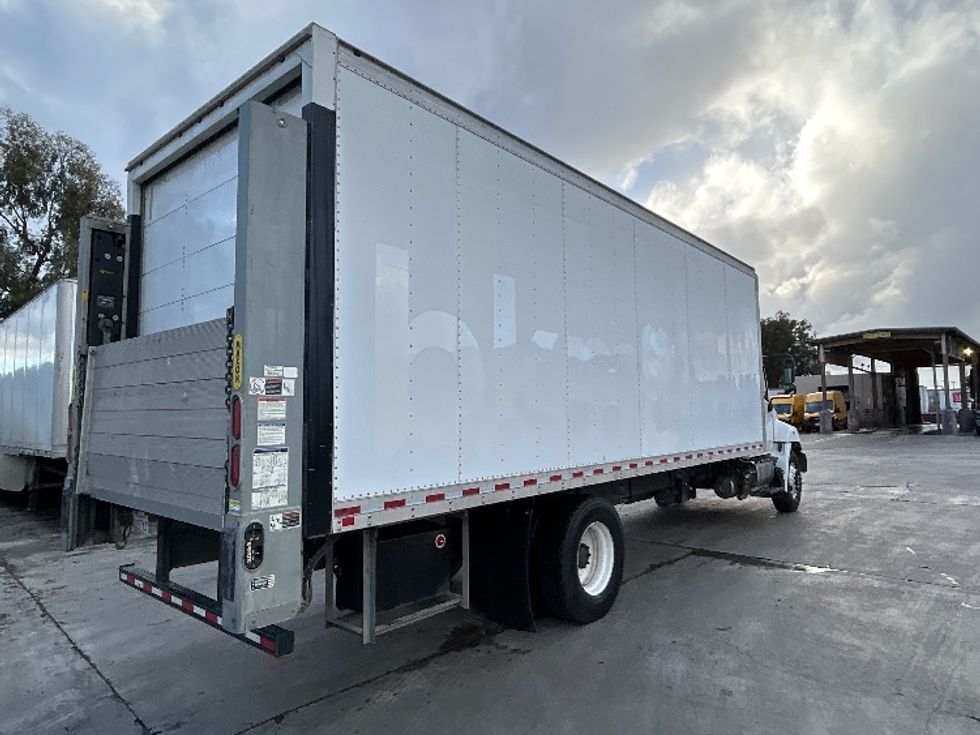 Medium Duty Box Truck-Light and Medium Duty Trucks-Hino-2018-268-Fontana-CA-106,845\n\t\tmiles-$ 55,500 - Image 13