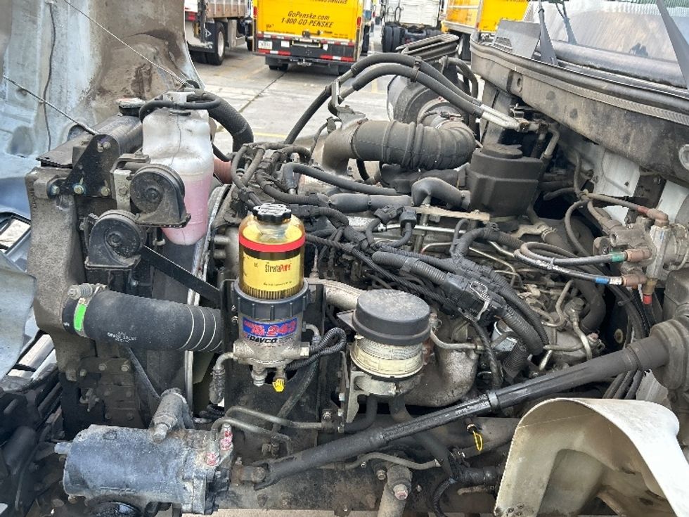 Medium Duty Box Truck-Light and Medium Duty Trucks-Hino-2018-268-Fontana-CA-106,845\n\t\tmiles-$ 55,500 - Image 24