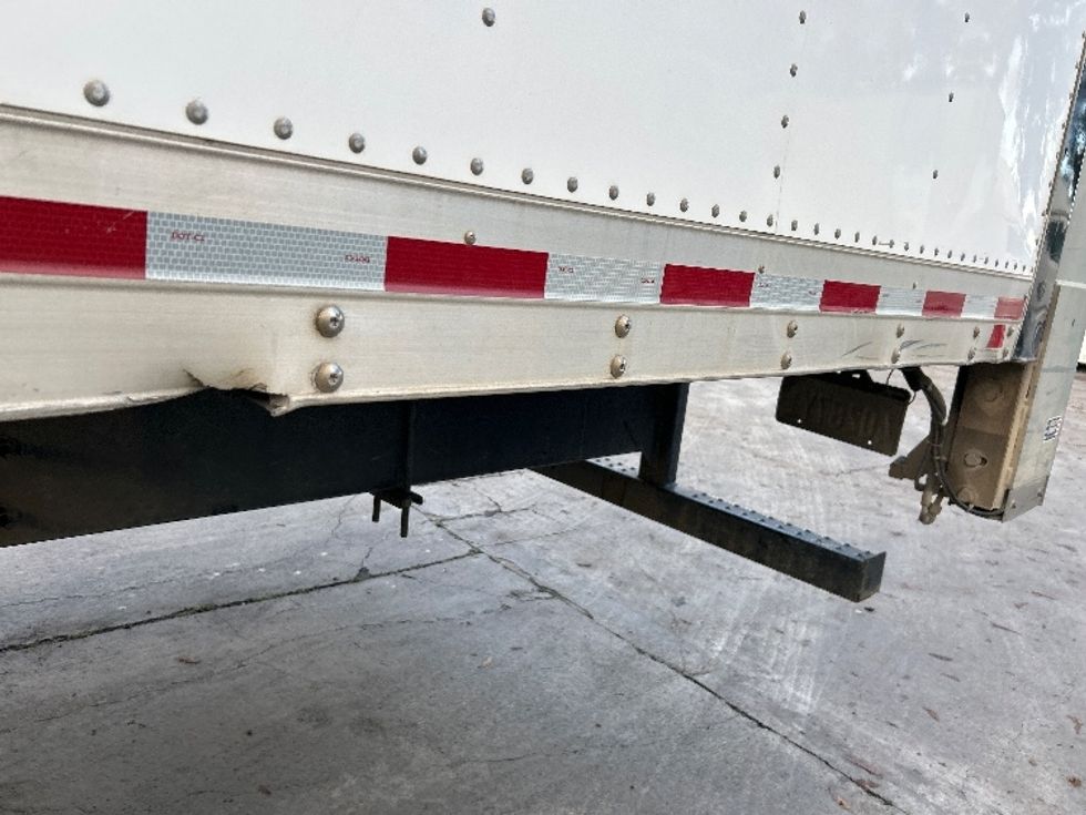 Medium Duty Box Truck-Light and Medium Duty Trucks-Hino-2018-268-Fontana-CA-106,845\n\t\tmiles-$ 55,500 - Image 25