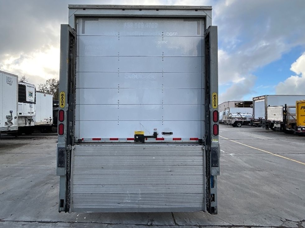 Medium Duty Box Truck-Light and Medium Duty Trucks-Hino-2018-268-Fontana-CA-106,845\n\t\tmiles-$ 55,500 - Image 7