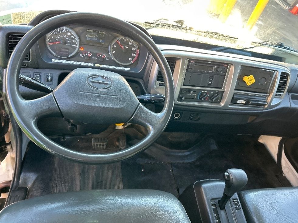 Medium Duty Box Truck-Light and Medium Duty Trucks-Hino-2018-268-Fontana-CA-120,221\n\t\tmiles-$ 54,250 - Image 18