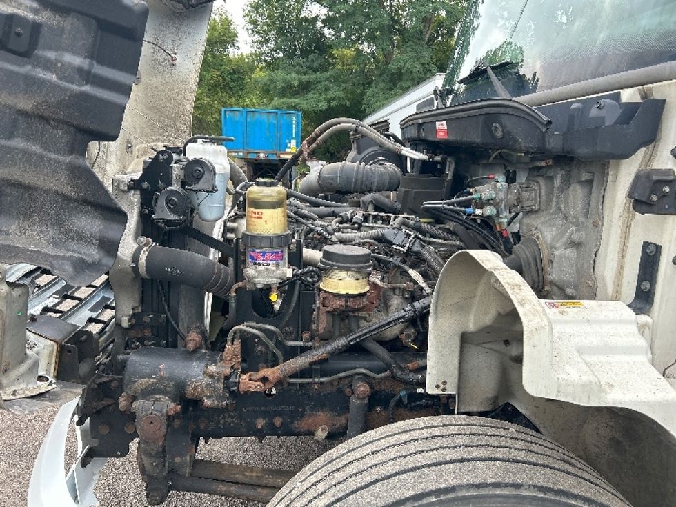 Medium Duty Box Truck-Light and Medium Duty Trucks-Hino-2018-268-Fredonia-NY-147,168\n\t\tmiles-$ 52,750 - Image 24