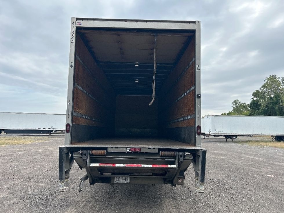 Medium Duty Box Truck-Light and Medium Duty Trucks-Hino-2018-268-Fredonia-NY-147,168\n\t\tmiles-$ 52,750 - Image 8