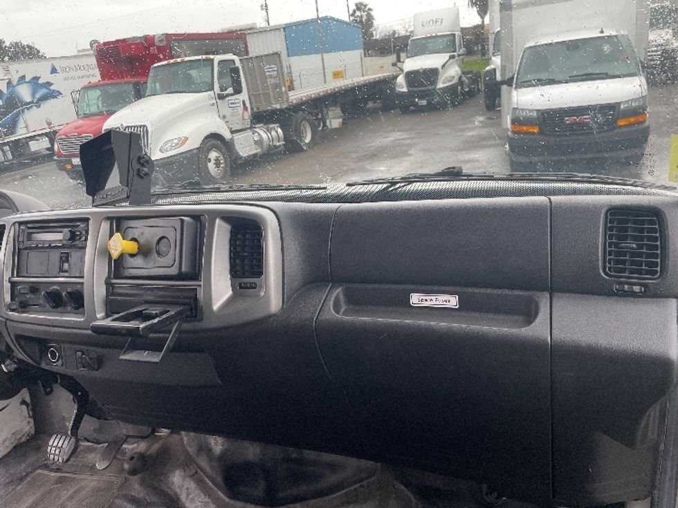 Medium Duty Box Truck-Light and Medium Duty Trucks-Hino-2018-268-Fresno-CA-259,100\n\t\tmiles-$ 37,750 - Image 19