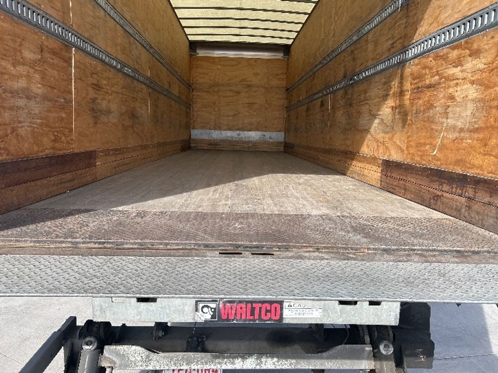 Medium Duty Box Truck-Light and Medium Duty Trucks-Hino-2018-268-Greeley-CO-162,297\n\t\tmiles-$ 49,750 - Image 10