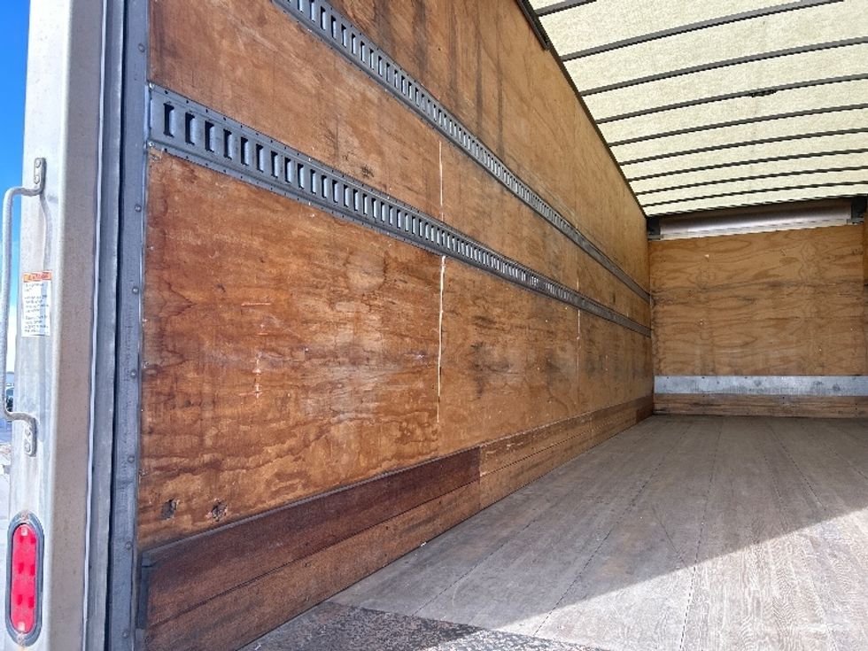 Medium Duty Box Truck-Light and Medium Duty Trucks-Hino-2018-268-Greeley-CO-162,297\n\t\tmiles-$ 49,750 - Image 11