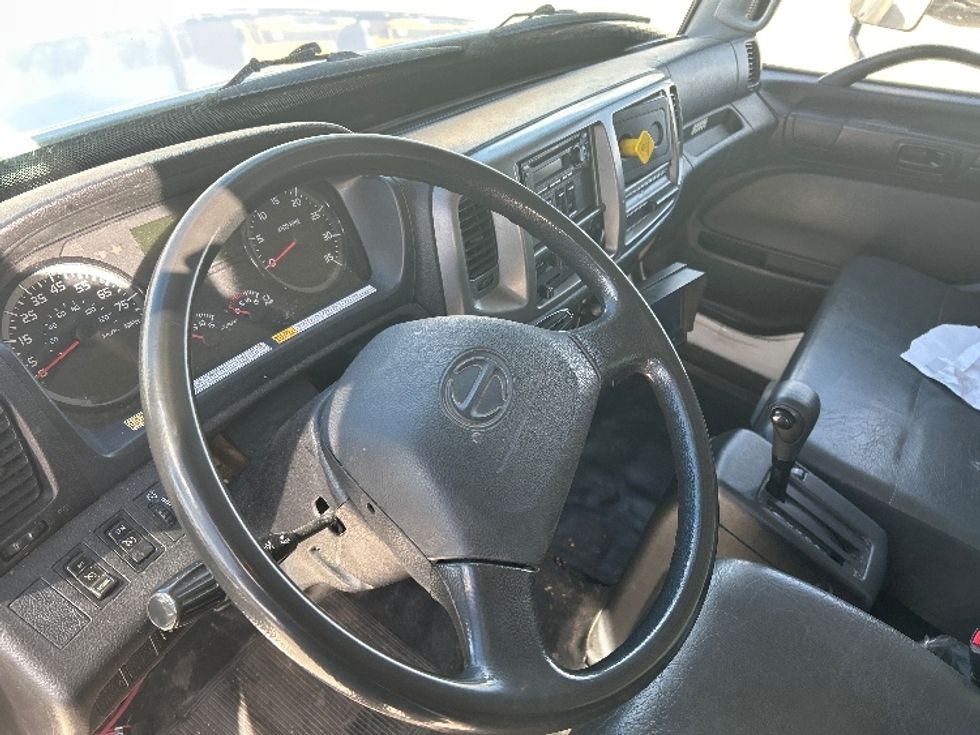 Medium Duty Box Truck-Light and Medium Duty Trucks-Hino-2018-268-Greeley-CO-162,297\n\t\tmiles-$ 49,750 - Image 17