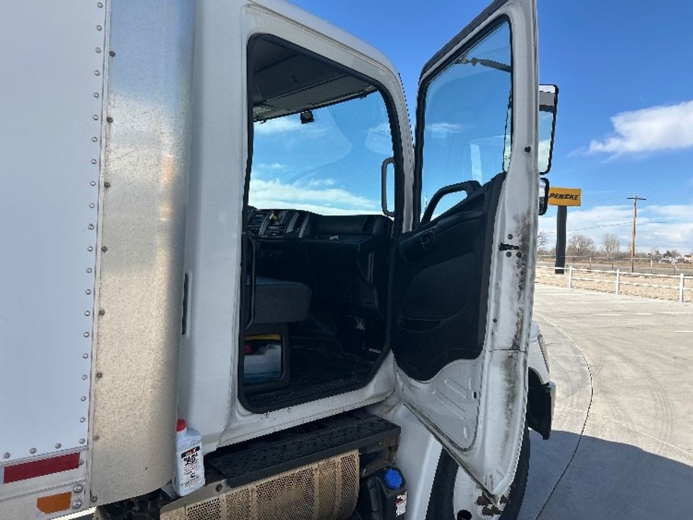 Medium Duty Box Truck-Light and Medium Duty Trucks-Hino-2018-268-Greeley-CO-162,297\n\t\tmiles-$ 49,750 - Image 20