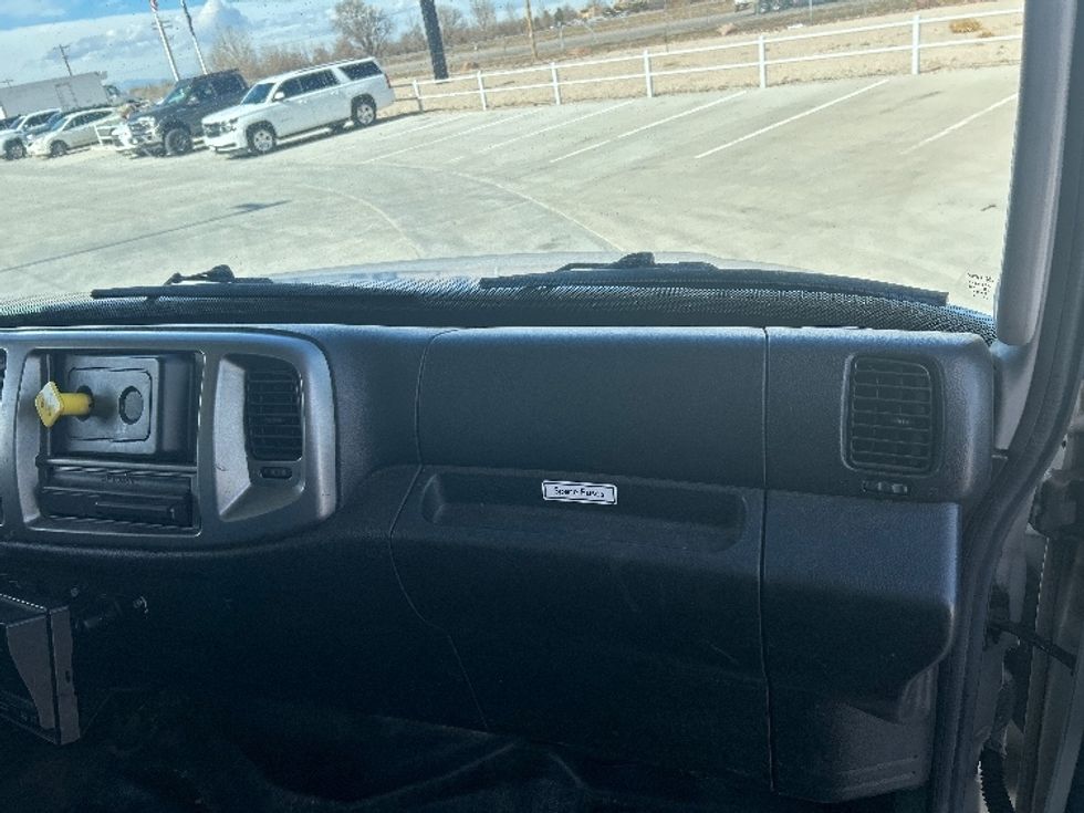 Medium Duty Box Truck-Light and Medium Duty Trucks-Hino-2018-268-Greeley-CO-162,297\n\t\tmiles-$ 49,750 - Image 21