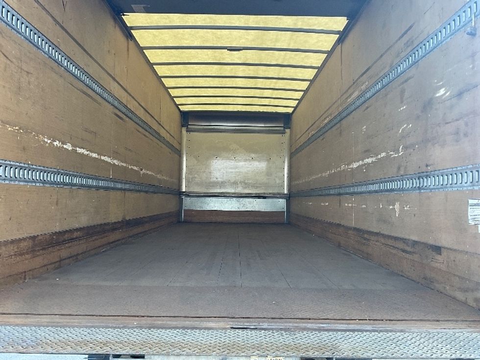 Medium Duty Box Truck-Light and Medium Duty Trucks-Hino-2018-268-Milwaukee-WI-322,309\n\t\tmiles-$ 29,250 - Image 10