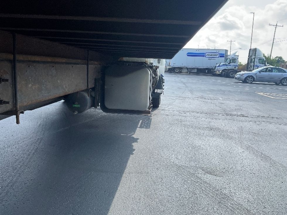 Medium Duty Box Truck-Light and Medium Duty Trucks-Hino-2018-268-Milwaukee-WI-322,309\n\t\tmiles-$ 29,250 - Image 14