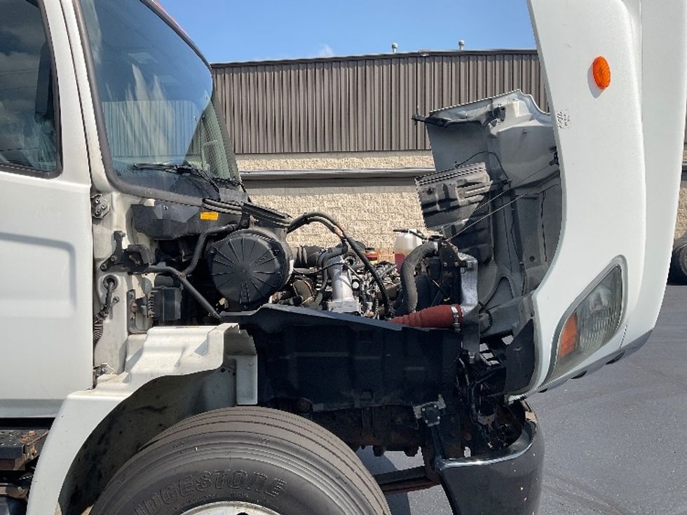 Medium Duty Box Truck-Light and Medium Duty Trucks-Hino-2018-268-Milwaukee-WI-322,309\n\t\tmiles-$ 29,250 - Image 23