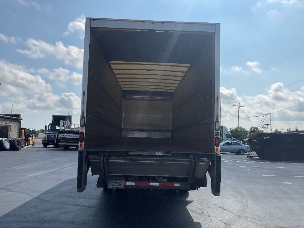 Medium Duty Box Truck-Light and Medium Duty Trucks-Hino-2018-268-Milwaukee-WI-322,309\n\t\tmiles-$ 29,250 - Image 8