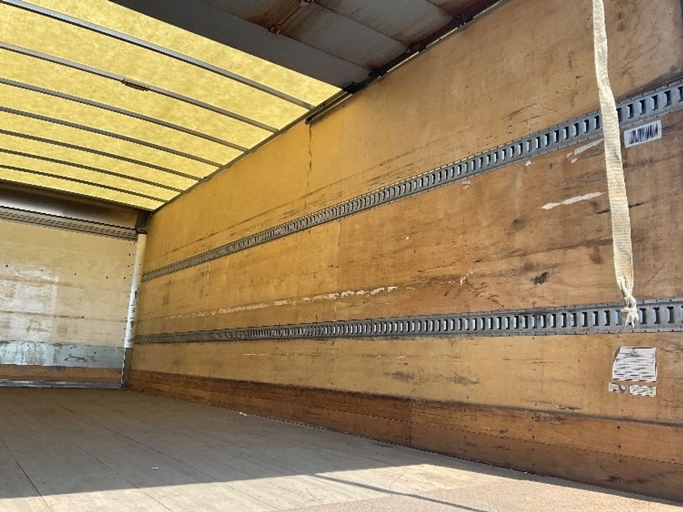 Medium Duty Box Truck-Light and Medium Duty Trucks-Hino-2018-268-Milwaukee-WI-342,744\n\t\tmiles-$ 27,250 - Image 12