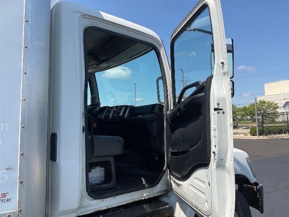 Medium Duty Box Truck-Light and Medium Duty Trucks-Hino-2018-268-Milwaukee-WI-342,744\n\t\tmiles-$ 27,250 - Image 20