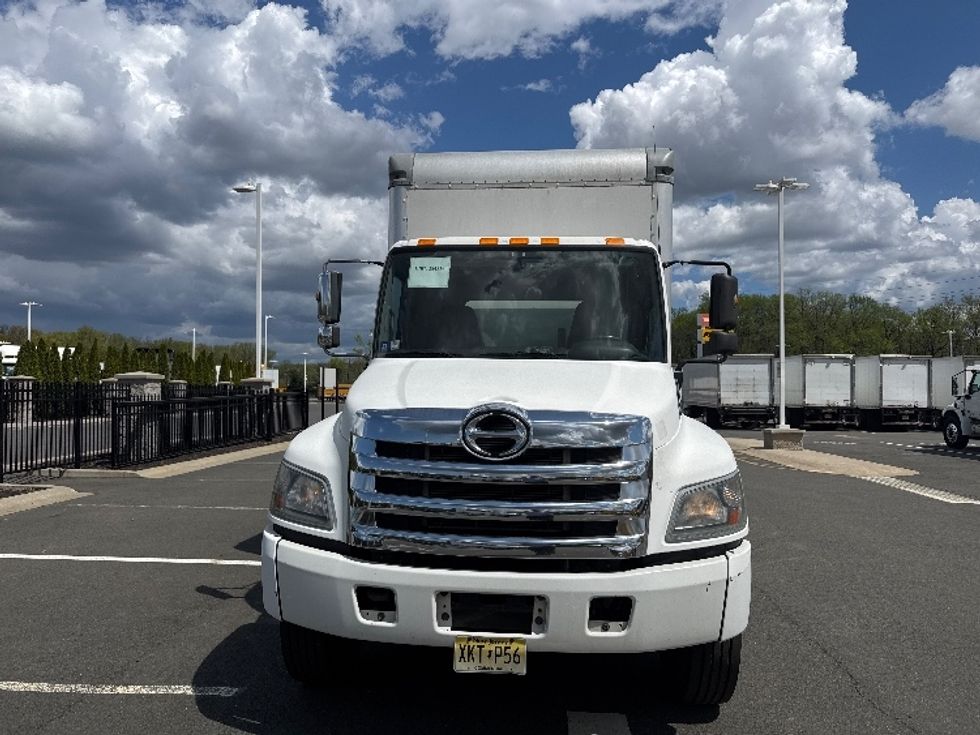 Medium Duty Box Truck-Light and Medium Duty Trucks-Hino-2018-268-Monmouth Junction-NJ-165,559\n\t\tmiles-$ 50,250 - Image 2