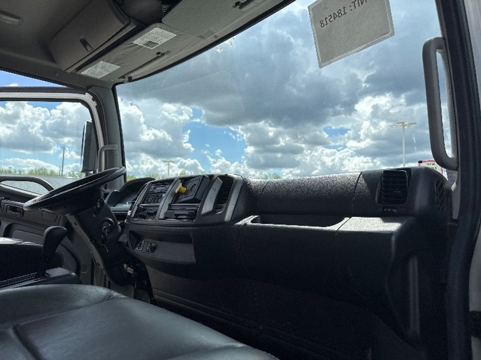 Medium Duty Box Truck-Light and Medium Duty Trucks-Hino-2018-268-Monmouth Junction-NJ-165,559\n\t\tmiles-$ 50,250 - Image 20
