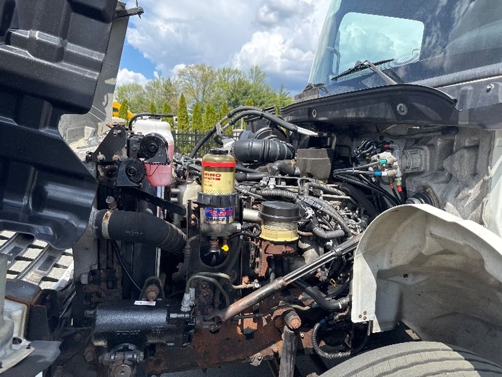 Medium Duty Box Truck-Light and Medium Duty Trucks-Hino-2018-268-Monmouth Junction-NJ-165,559\n\t\tmiles-$ 50,250 - Image 22