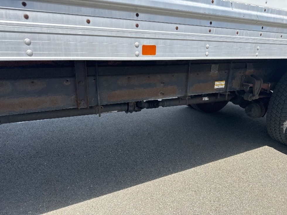 Medium Duty Box Truck-Light and Medium Duty Trucks-Hino-2018-268-Monmouth Junction-NJ-165,559\n\t\tmiles-$ 50,250 - Image 5