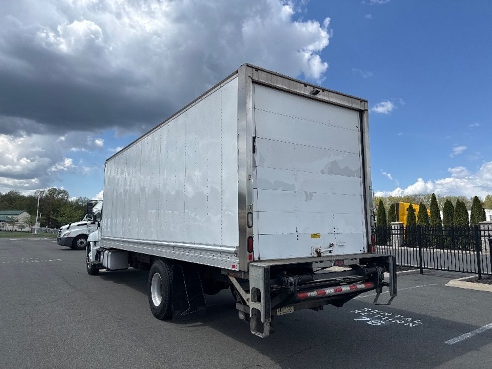 Medium Duty Box Truck-Light and Medium Duty Trucks-Hino-2018-268-Monmouth Junction-NJ-165,559\n\t\tmiles-$ 50,250 - Image 6