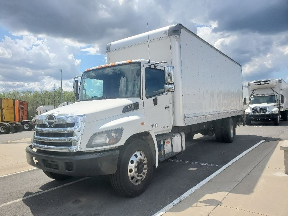 Medium Duty Box Truck-Light and Medium Duty Trucks-Hino-2018-268-Monmouth Junction-NJ-255,495\n\t\tmiles-$ 37,250 - Image 1