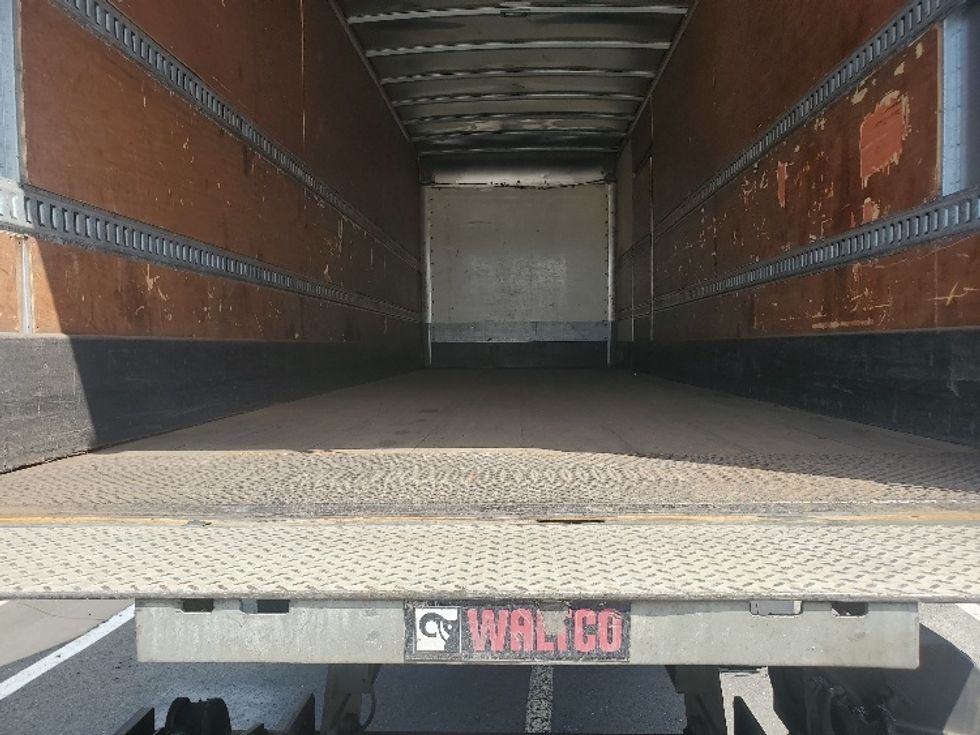 Medium Duty Box Truck-Light and Medium Duty Trucks-Hino-2018-268-Monmouth Junction-NJ-255,495\n\t\tmiles-$ 37,250 - Image 9