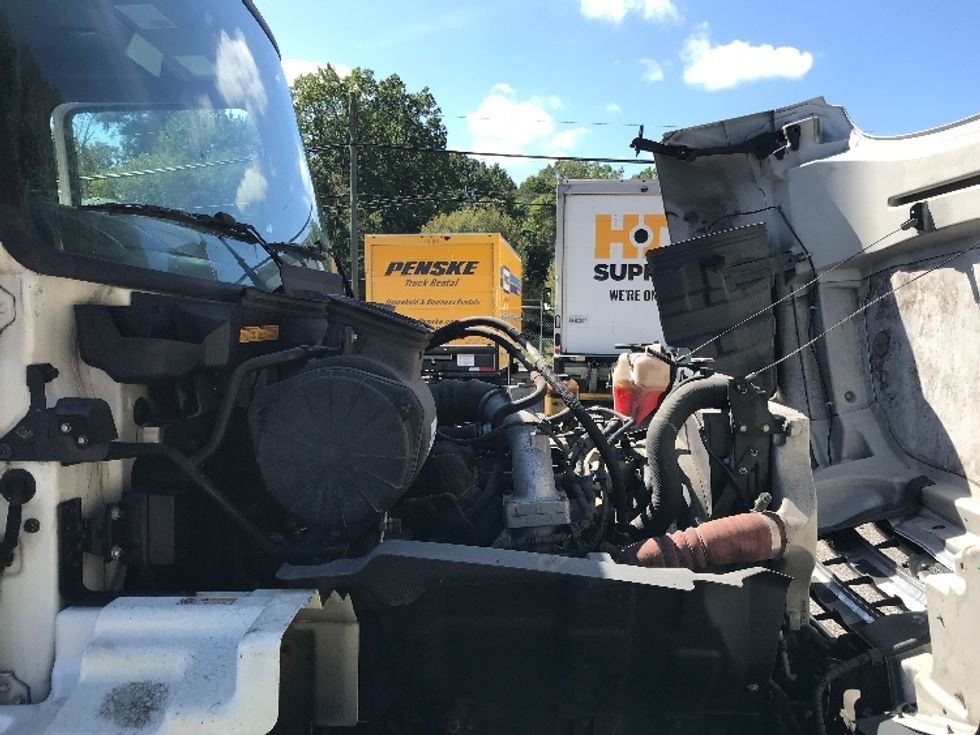 Medium Duty Box Truck-Light and Medium Duty Trucks-Hino-2018-268-Newport News-VA-108,654\n\t\tmiles-$ 56,250 - Image 22