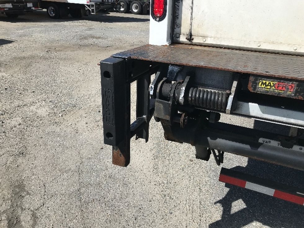 Medium Duty Box Truck-Light and Medium Duty Trucks-Hino-2018-268-Newport News-VA-108,654\n\t\tmiles-$ 56,250 - Image 24