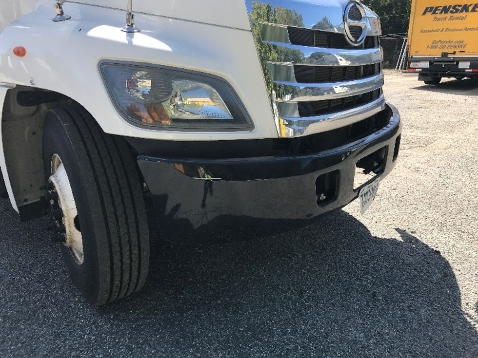 Medium Duty Box Truck-Light and Medium Duty Trucks-Hino-2018-268-Newport News-VA-108,654\n\t\tmiles-$ 56,250 - Image 28