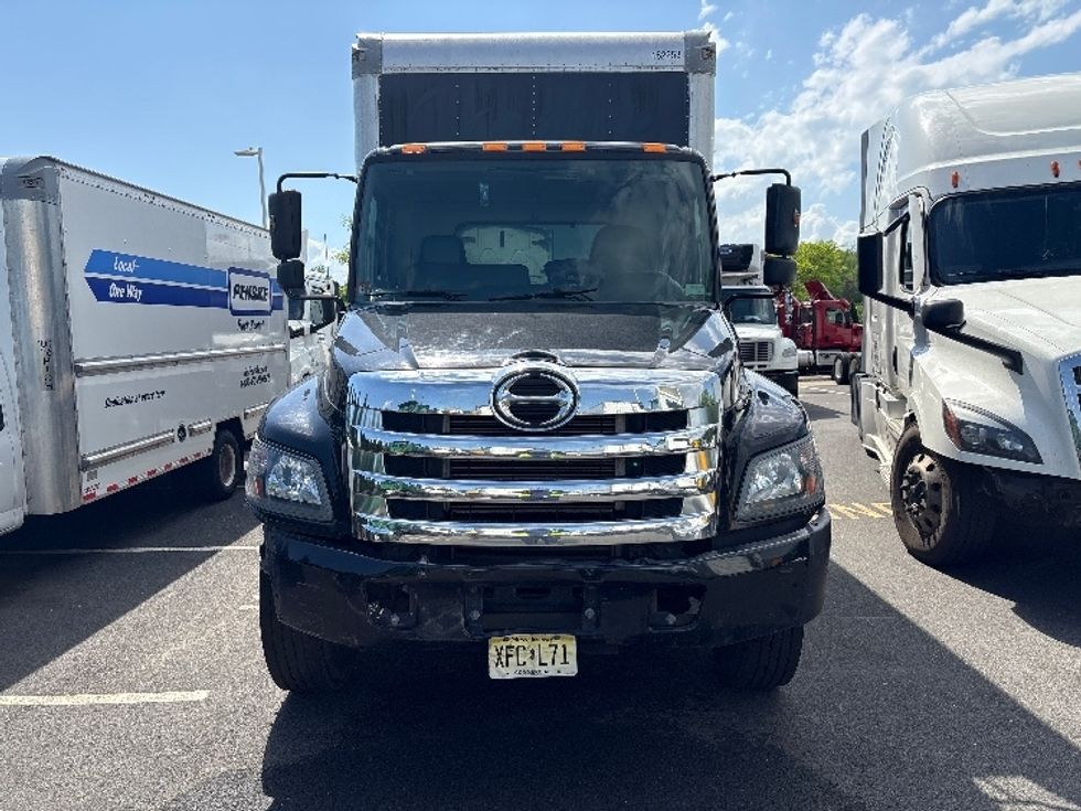 Medium Duty Box Truck-Light and Medium Duty Trucks-Hino-2018-268-North Bergen-NJ-50,843\n\t\tmiles-$ 56,750 - Image 2