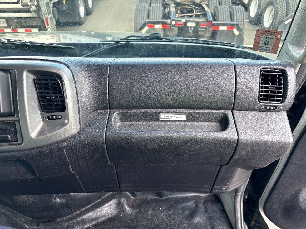 Medium Duty Box Truck-Light and Medium Duty Trucks-Hino-2018-268-North Bergen-NJ-50,843\n\t\tmiles-$ 56,750 - Image 21