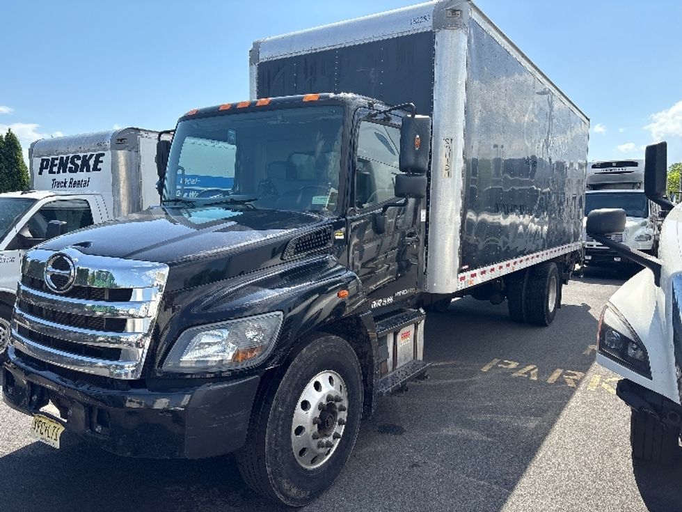 Medium Duty Box Truck-Light and Medium Duty Trucks-Hino-2018-268-North Bergen-NJ-50,843\n\t\tmiles-$ 56,750 - Image 3