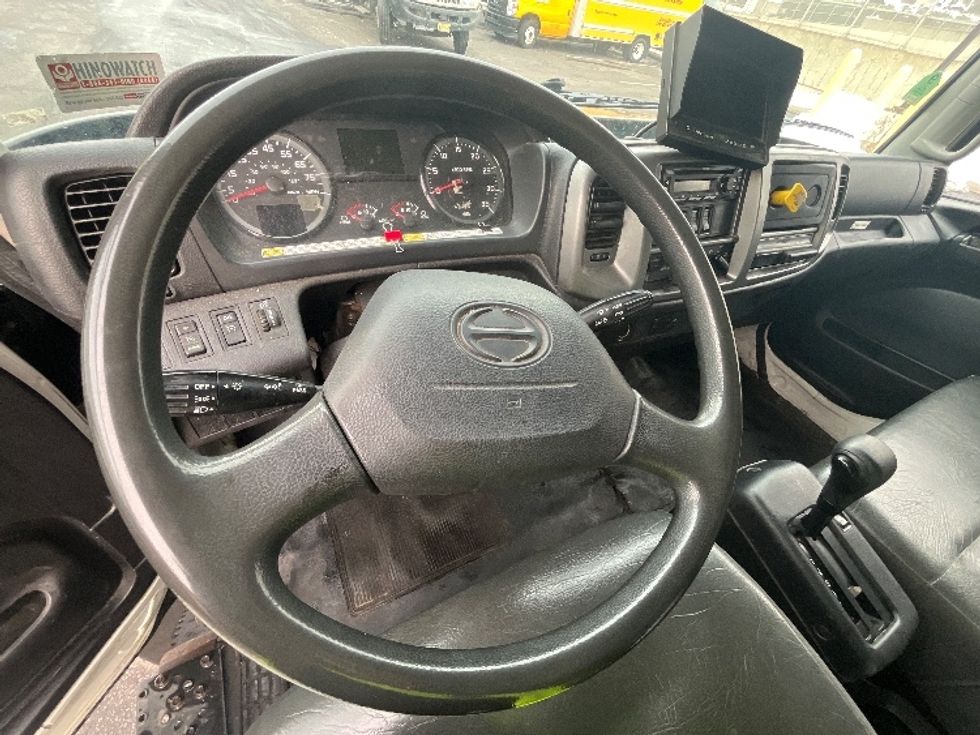 Medium Duty Box Truck-Light and Medium Duty Trucks-Hino-2018-268-North Bergen-NJ-55,025\n\t\tmiles-$ 54,750 - Image 17
