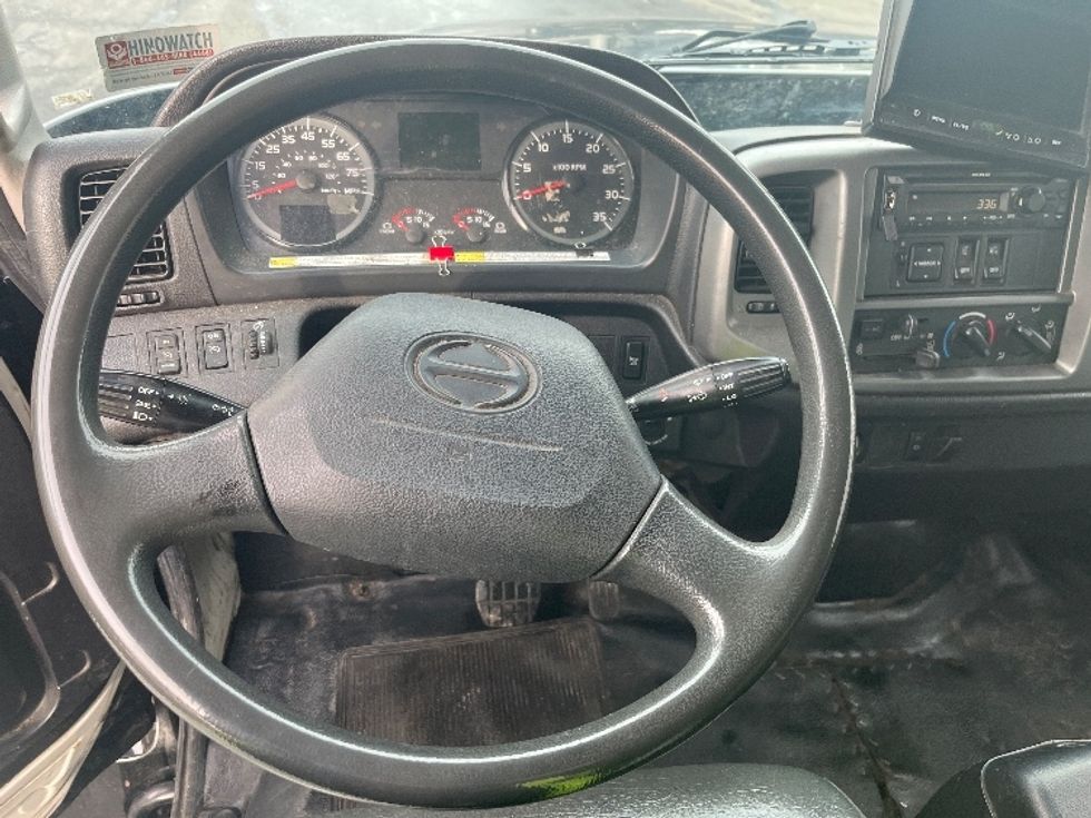 Medium Duty Box Truck-Light and Medium Duty Trucks-Hino-2018-268-North Bergen-NJ-55,025\n\t\tmiles-$ 54,750 - Image 18