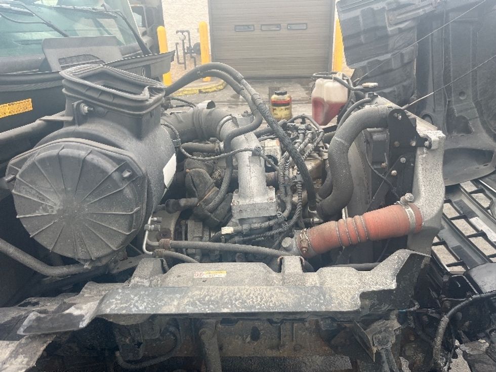 Medium Duty Box Truck-Light and Medium Duty Trucks-Hino-2018-268-North Bergen-NJ-55,025\n\t\tmiles-$ 54,750 - Image 23