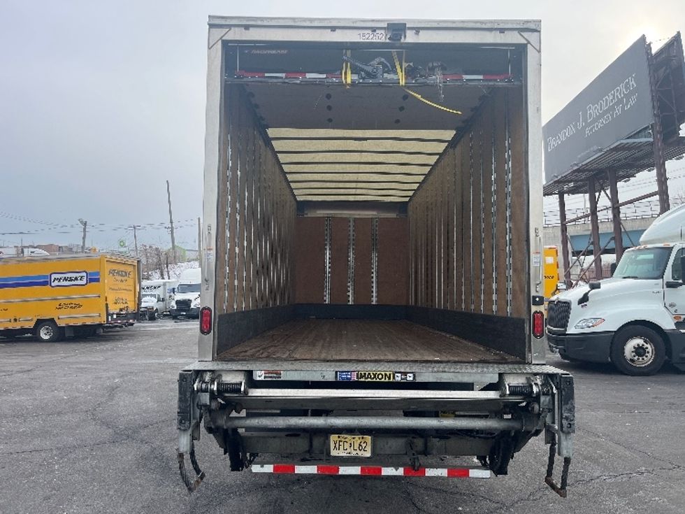 Medium Duty Box Truck-Light and Medium Duty Trucks-Hino-2018-268-North Bergen-NJ-55,025\n\t\tmiles-$ 54,750 - Image 8