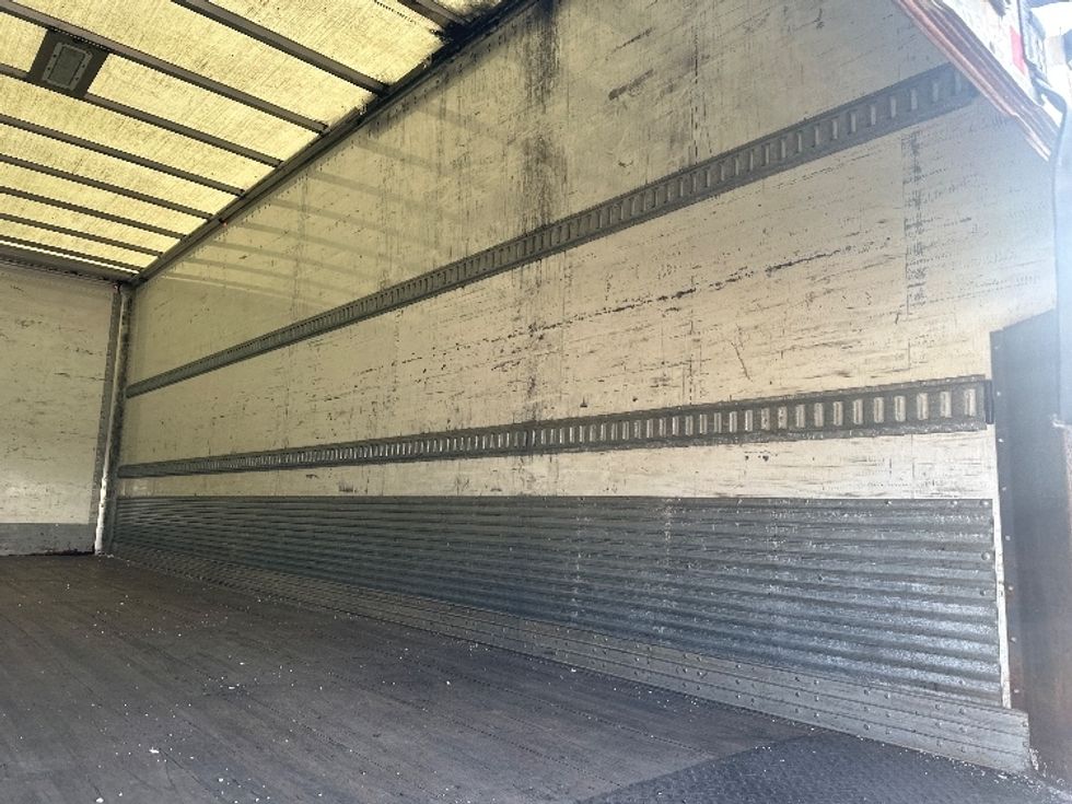 Medium Duty Box Truck-Light and Medium Duty Trucks-Hino-2018-268-North Fond Du Lac-WI-377,495\n\t\tmiles-$ 13,250 - Image 12