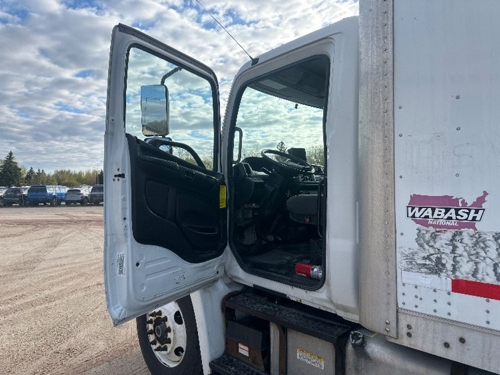 Medium Duty Box Truck-Light and Medium Duty Trucks-Hino-2018-268-North Fond Du Lac-WI-377,495\n\t\tmiles-$ 13,250 - Image 16