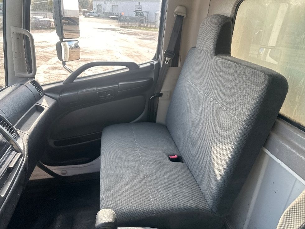 Medium Duty Box Truck-Light and Medium Duty Trucks-Hino-2018-268-North Fond Du Lac-WI-377,495\n\t\tmiles-$ 13,250 - Image 19