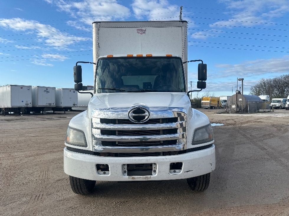 Medium Duty Box Truck-Light and Medium Duty Trucks-Hino-2018-268-North Fond Du Lac-WI-377,495\n\t\tmiles-$ 13,250 - Image 2