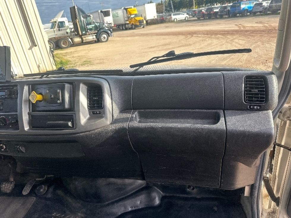 Medium Duty Box Truck-Light and Medium Duty Trucks-Hino-2018-268-North Fond Du Lac-WI-377,495\n\t\tmiles-$ 13,250 - Image 21