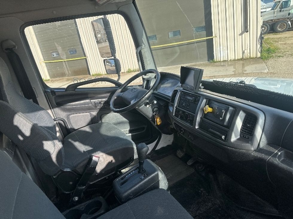 Medium Duty Box Truck-Light and Medium Duty Trucks-Hino-2018-268-North Fond Du Lac-WI-377,495\n\t\tmiles-$ 13,250 - Image 22
