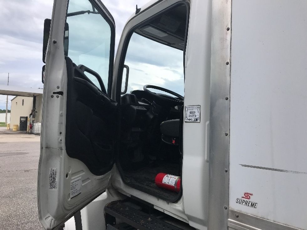 Medium Duty Box Truck-Light and Medium Duty Trucks-Hino-2018-268-Pell City-AL-156,902\n\t\tmiles-$ 55,000 - Image 16